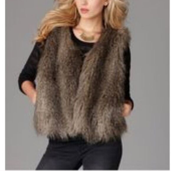 Buffalo by David Bitton tan and brown fur vest Size Small (Faux) - Picture 2 of 7